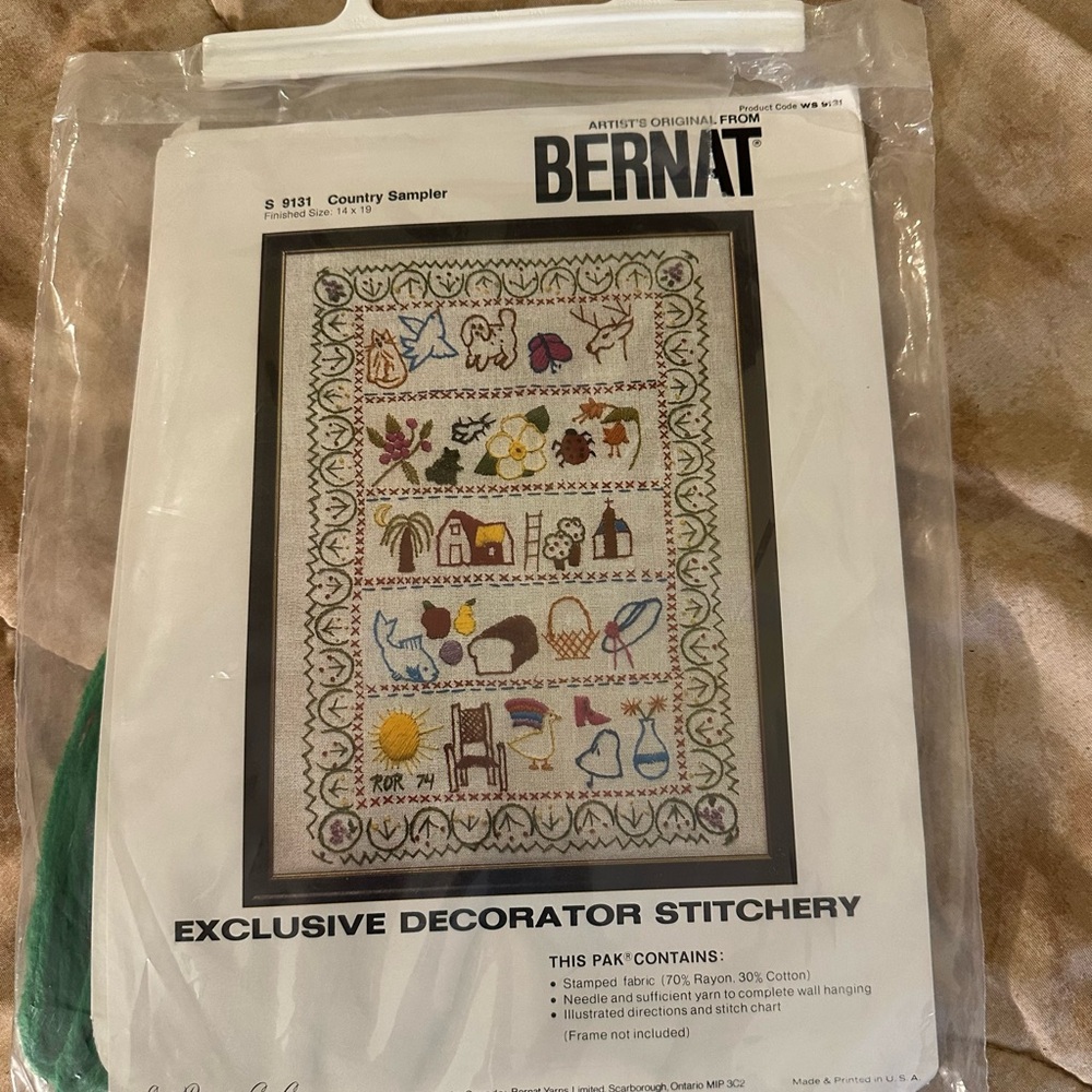 Bernat Country Sampler Tapestry - Multicolor